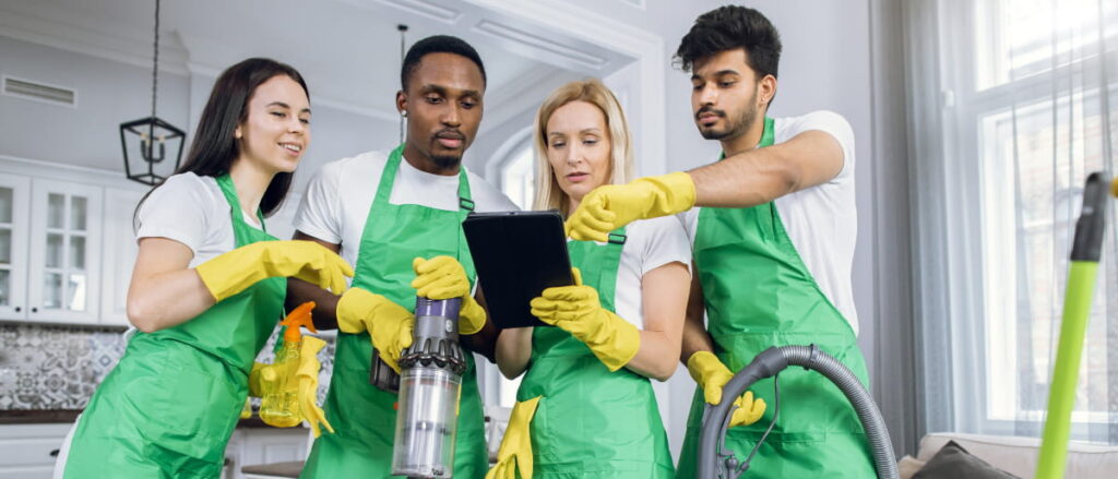 How Cleaning Service Scheduling Software Improves Staff Coordination