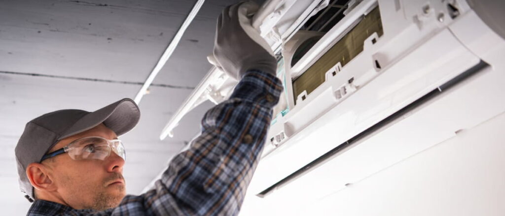 What HVAC Technicians Actually Want from Field Management Software